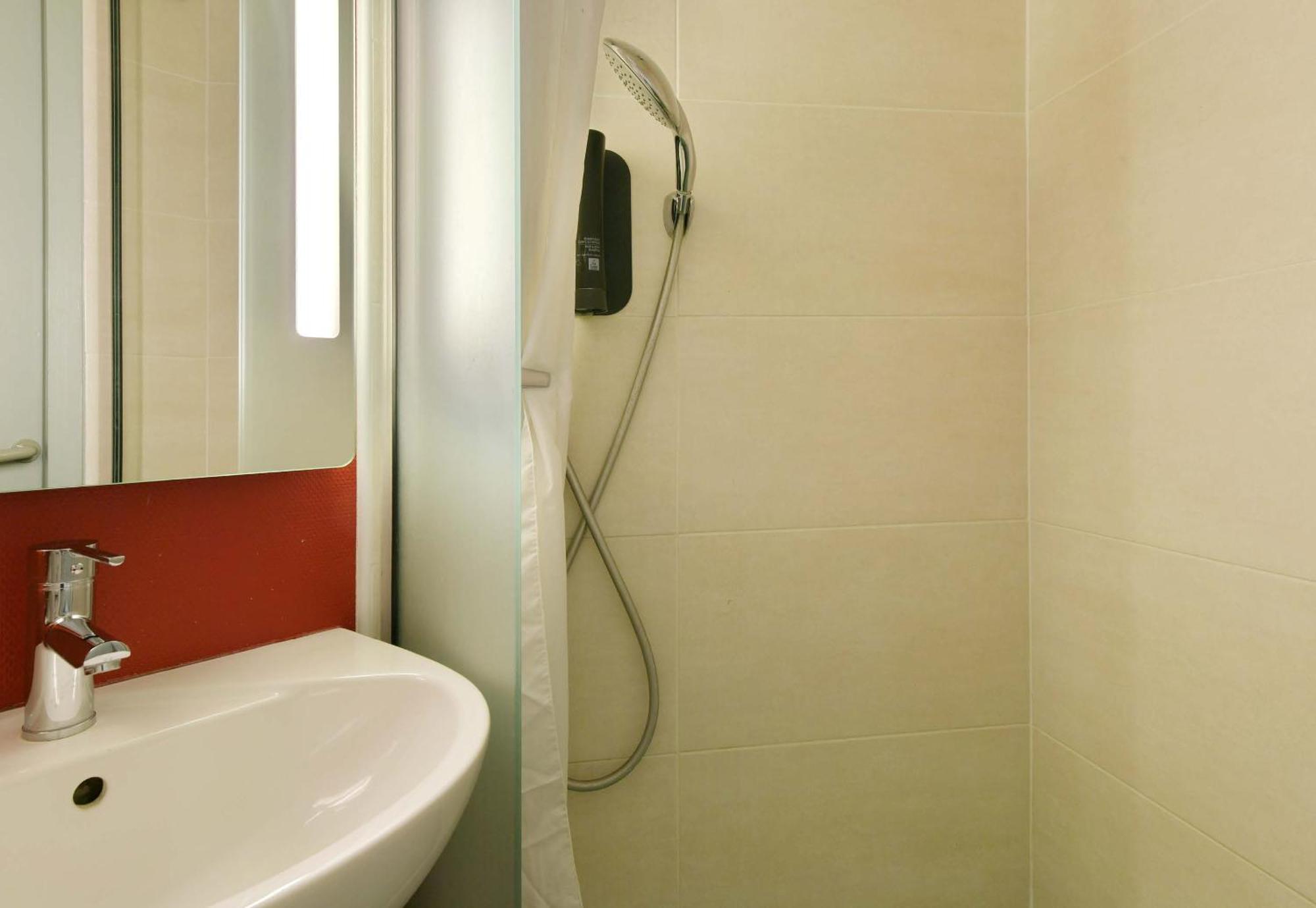 B&B Hotel Le Mans Nord 1 Saint-Saturnin  Esterno foto